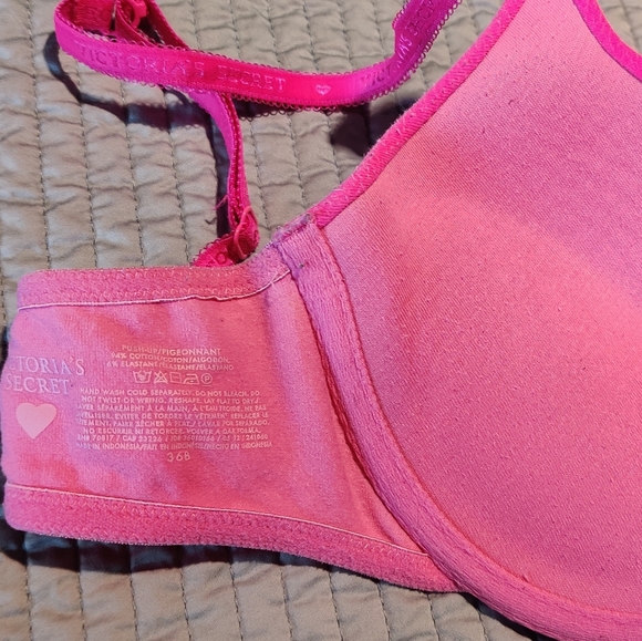 VS bras - Picture 3 of 6